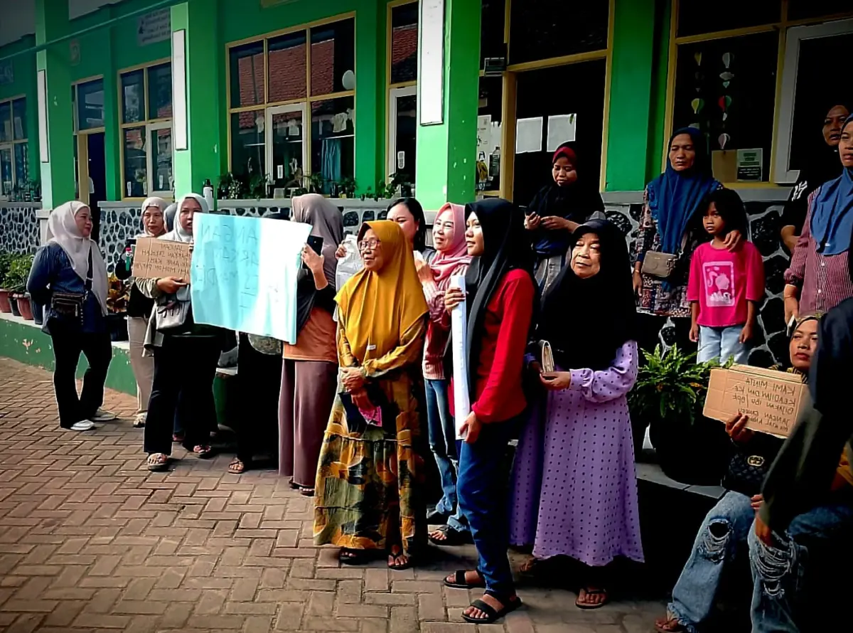 Soroti Risiko Mental dan Keamanan Siswa, Komite SDN Baros Mandiri 7 Desak Pemkot Kaji Ulang Penutupan Sekolah – jabarekspres.com