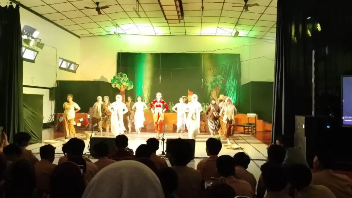 Pagelaran Drama dan Tari 'Candrakala Natya': Wujud Kreativitas Berbasis Riset Siswa SMAN 4 Bandung SMAN 4 Bandung