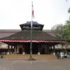 Viral! Ibu-Ibu Duduki Ruang Paripurna DPRD Cimahi, Ketua Dewan Akui Kecolongan