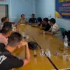 Dinas Perhubungan Kota Bogor melakukan audiensi dengan para sopir angkot trayek 21 rute Tajur-Ciawi untuk mena