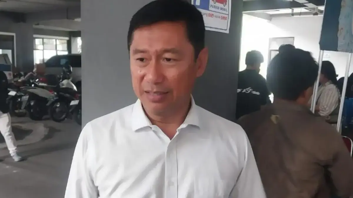 Jalur Afirmasi SPMB 2026 Kota Bogor Khusus Desil 1-5, Prioritaskan Desil 1 Kategori Miskin Ekstrem Kepala Dinas Pendidikan Kota Bogor, Herry Karnadi, saat memberikan keterangannya. Foto: Sekar Andini