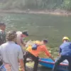 Tim saat mengevakuasi jasar korban tenggelam di Sungai Citanduy, Rabu (24/6/2026). (Cecep Herdi/Jabar Ekspres)