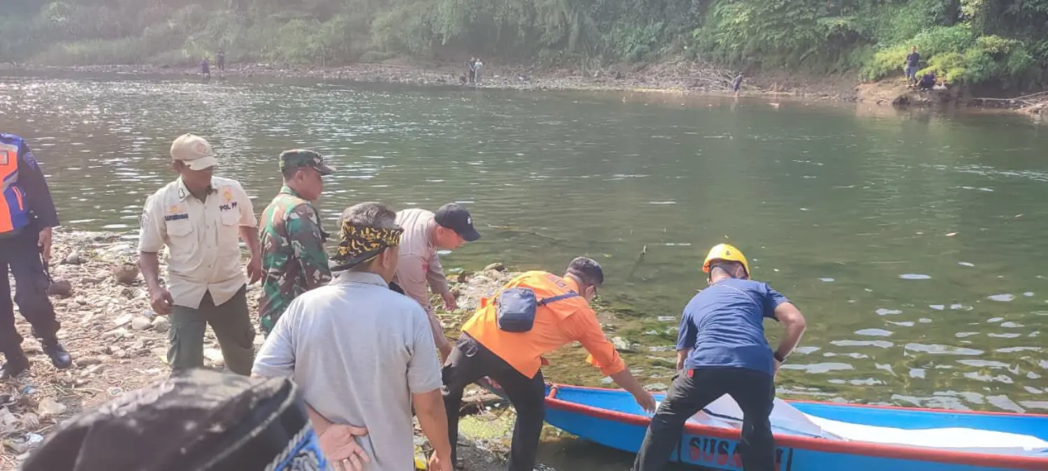 Diduga Kelelahan Saat Berenang, Siswa Lulusan SMP Tewas Tenggelam di Sungai Citanduy – jabarekspres.com