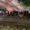 Pemulung Tanpa Identitas Tewas Tertabrak KRL di Rel Jalan Sholeh Iskandar Bogor 