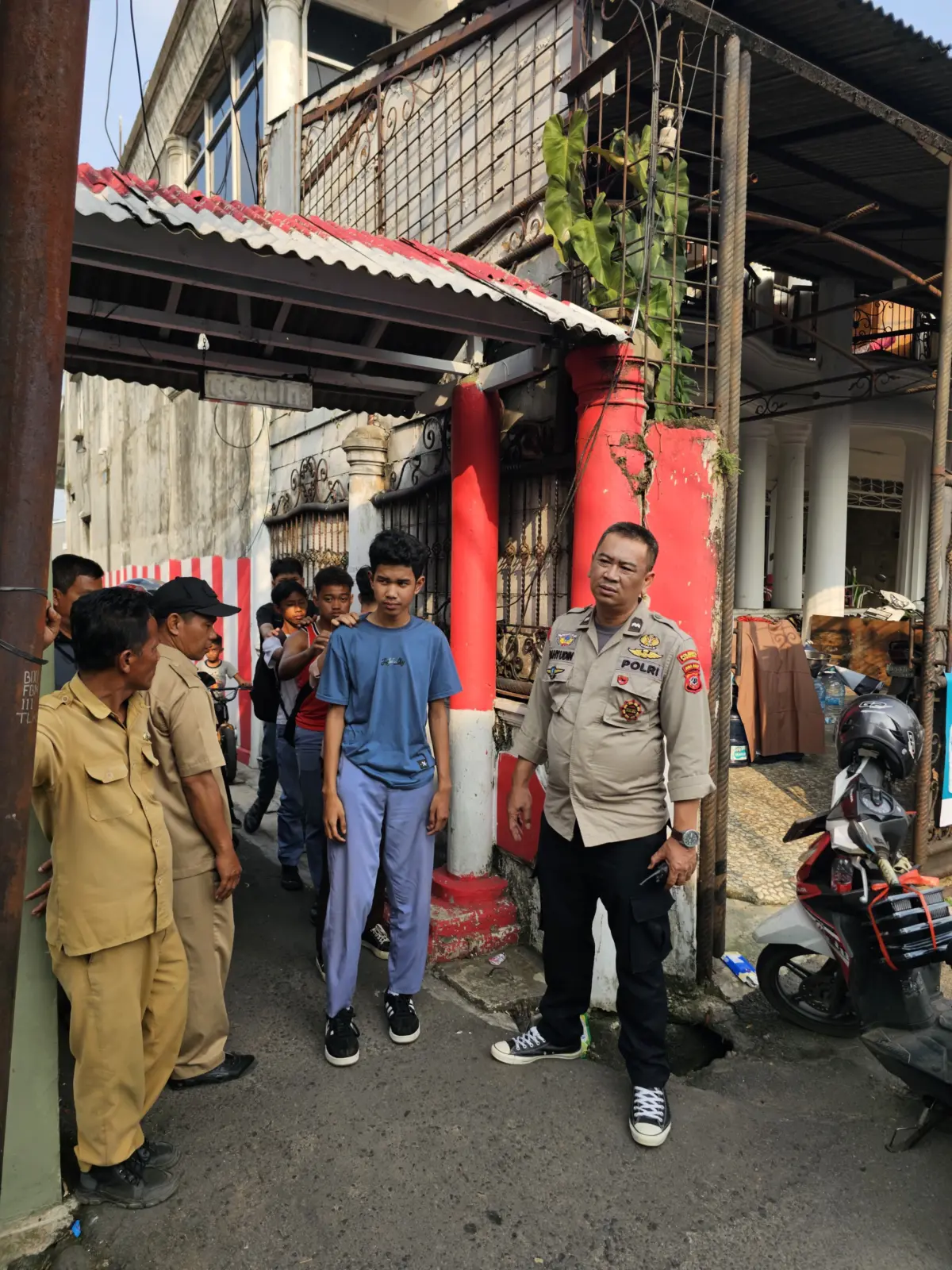 Tiga Pelajar SMA di Ciwaringin Bogor Dihadang Sejumlah Siswa dengan Sajam, Satu Alami Luka-luka – jabarekspres.com