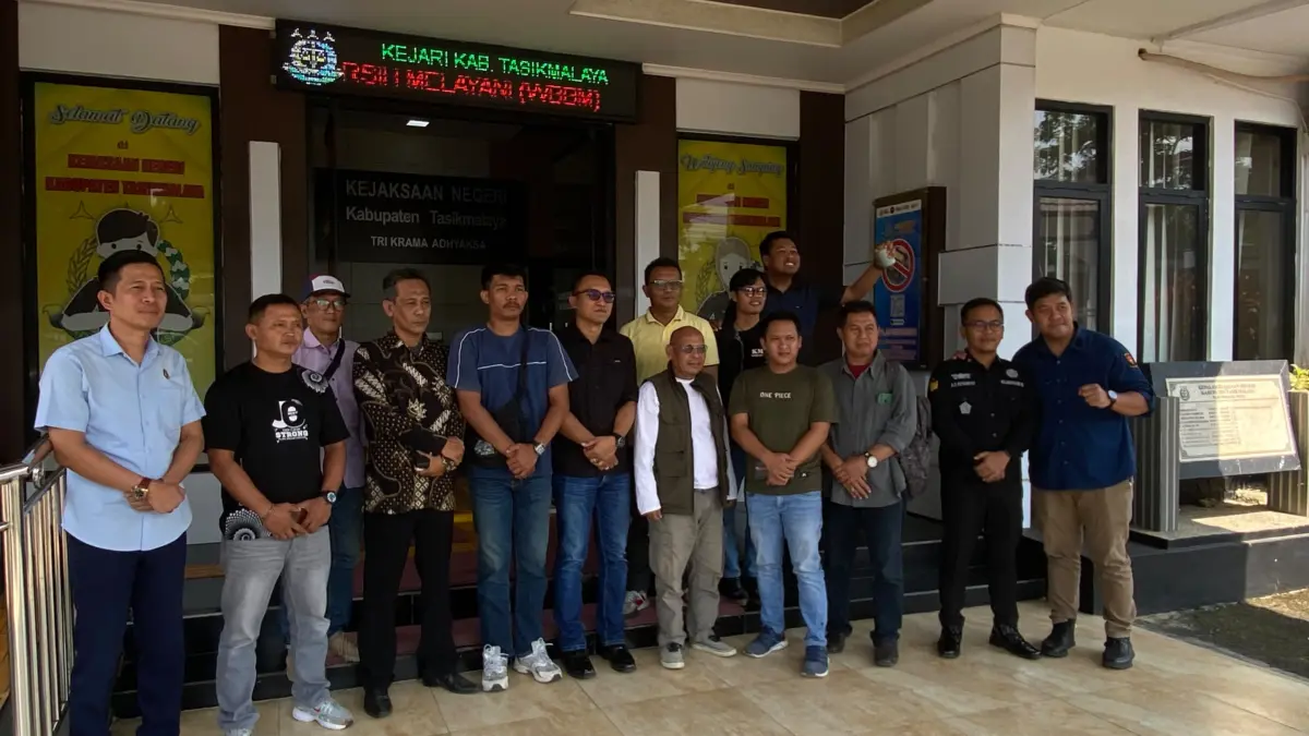 Datangi Kejaksaan, Sejumlah Elemen Minta APH Usut Dugaan Pelanggaran MBG di Tasikmalaya – jabarekspres.com