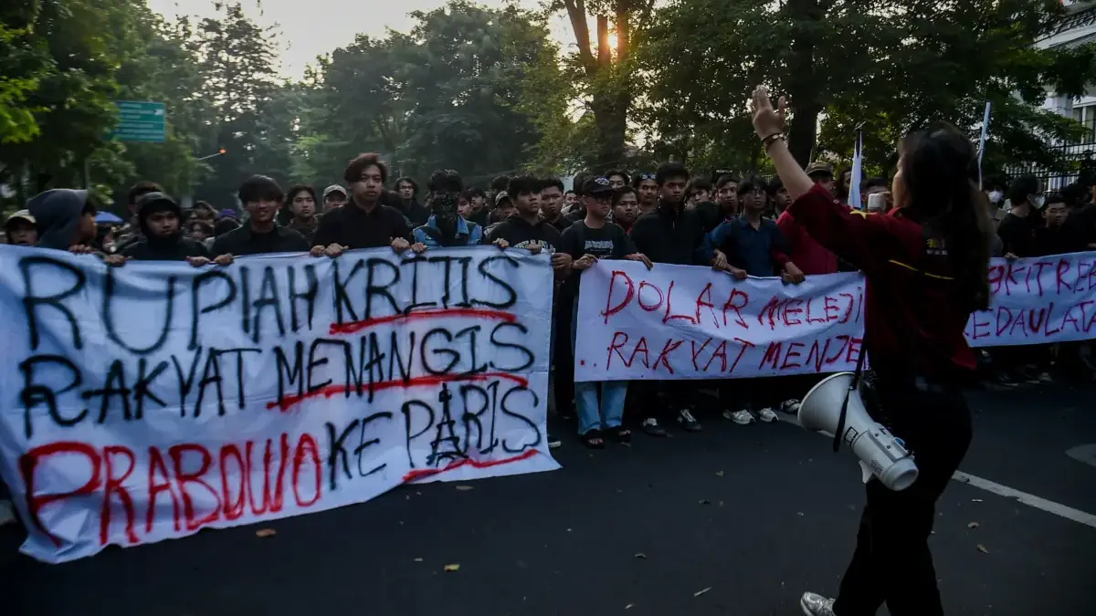 Kenaikan Pertamax Picu Demo di Bandung Kenaikan Pertamax Picu Demo di Bandung