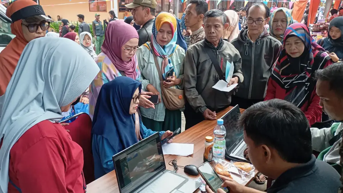Jelang HUT ke-25 Kota Cimahi, Disdukcapil Perluas Layanan Adminduk Jemput Bola ke Masyarakat Jelang HUT ke-25 Kota Cimahi, Disdukcapil Perluas Layanan Adminduk Jemput Bola ke Masyarakat