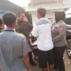 Penagih utang