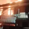 Tampak dua unit rumah di Salawu Tasikmalaya hangus dilalap api