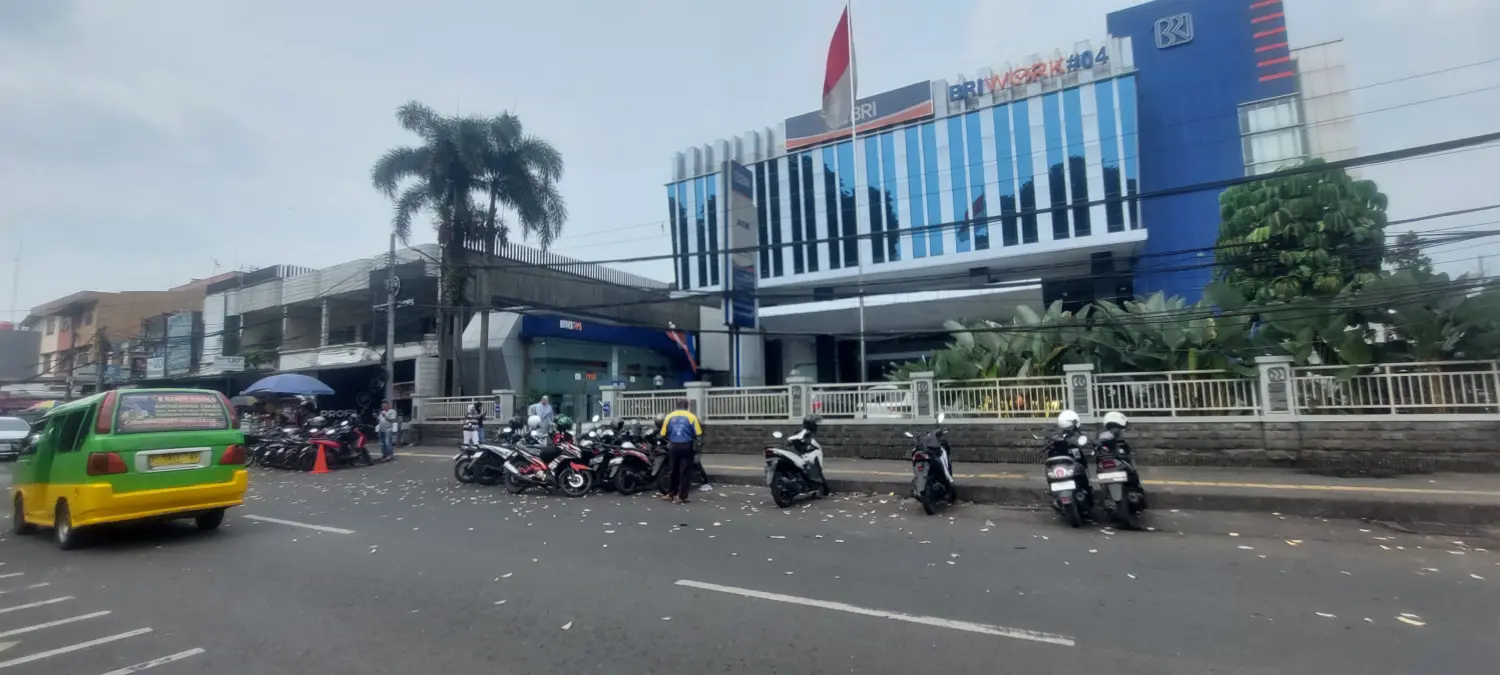 Sambil Tunggu Relokasi ke Nyi Raja Permas, PKL di Alun-Alun Bogor Dapat Kelonggaran Jualan – jabarekspres.com