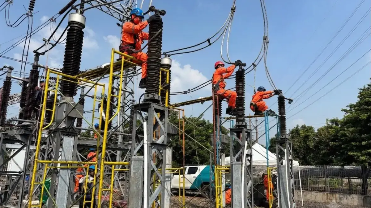 Peringati Hari Lahir Pancasila, PLN UPT Bekasi Perkuat Keandalan Sistem Lewat Pemeliharaan Gardu Induk Poncol