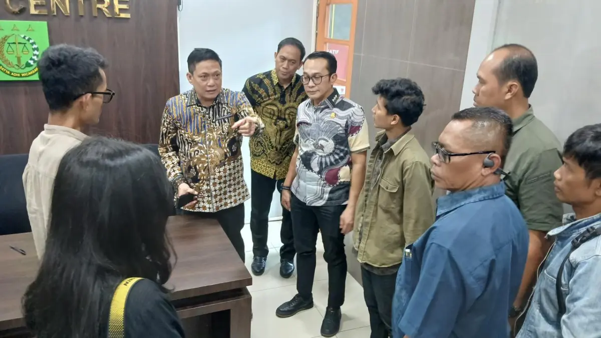 GMHI Merasa Aneh dengan Bantahan Kejati Jabar Terhadap Status Terangka Wabup Indramayu Persoalan mengenai status hukum Wakil Bupati Indramayu berinisial S memicu silang pendapat tajam antara GMHI