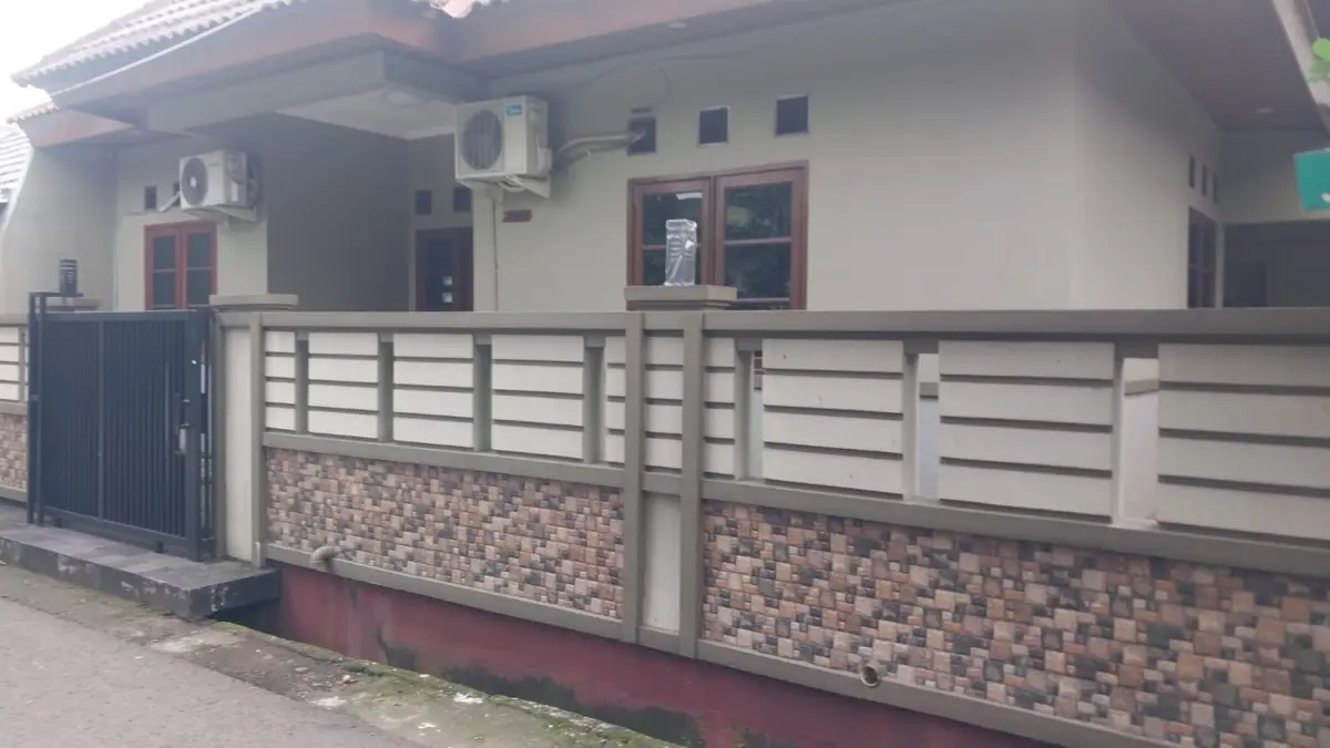 Pasca Dicopot dari Jabatan Kepala BGN, Rumah Dadan Hindayana di Taman Cimanggu Bogor Tampak Lengang Pasca Dicopot dari Jabatan Kepala BGN, Rumah Dadan Hindayana di Taman Cimanggu Bogor Tampak Lengang