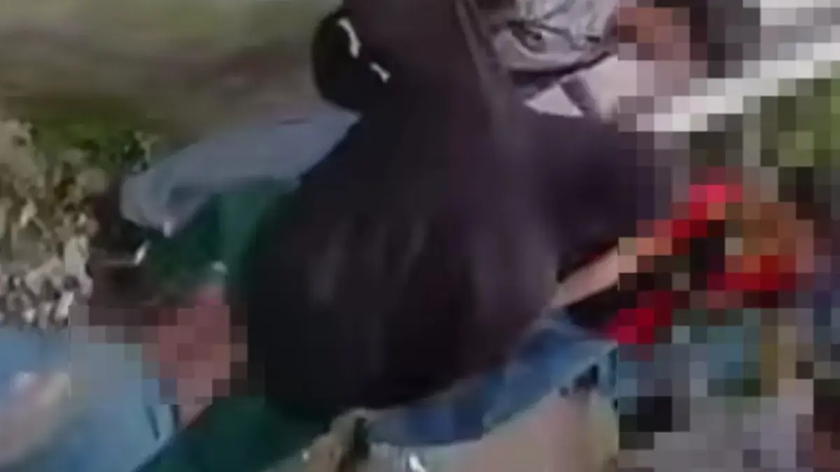 Tangkapan layar saat terjadi dugaan perundungan (bullying) dan penganiayaan yang melibatkan pelajar tingkat