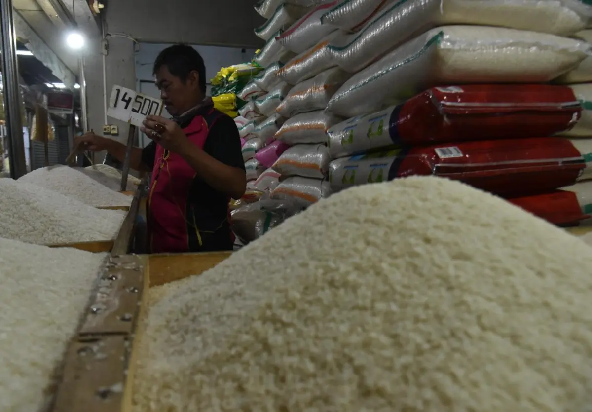 Beras Kemasan 5 Kilogram Mulai Langka di Sejumlah Toko Ritel – jabarekspres.com