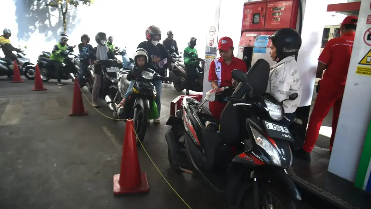 Imbas Kenaikan BBM, Kurir dan Ojol di Cimahi Keluhkan Pendapatan Harian Menyusut Imbas Kenaikan BBM, Kurir dan Ojol di Cimahi Keluhkan Pendapatan Harian Menyusut