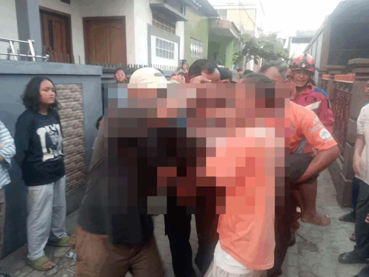Niat Kejar Layangan, Bocah 13 Tahun di Cimahi Terjatuh dan Tertusuk Pagar – jabarekspres.com