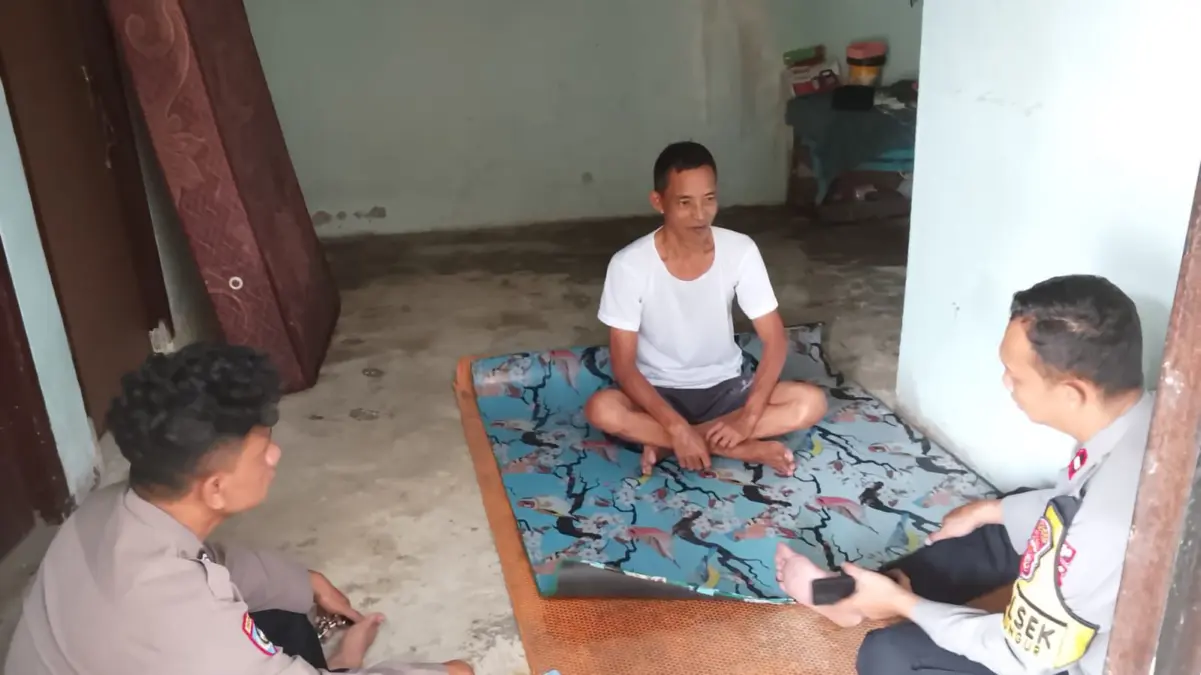 Tukang Pijat Jadi Korban Begal di Rancabungur, Ditendang hingga Tersungkur, Motor Pinjaman Raib Seorang tukang pijat berinisial AS (55) menjadi korban aksi begal dan sedang diperiksa keterangannya oleh piha