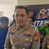 Ditlantas Polda Jabar Beri Buku Saku untuk Ojol, Ini Tujuannya!