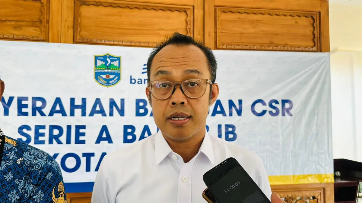 Kepala Bank BJB Cabang Banjar, Neddi Sonagar saat diwawancara awak di Pendopo Kota Banjar, Rabu (17/6/2026)