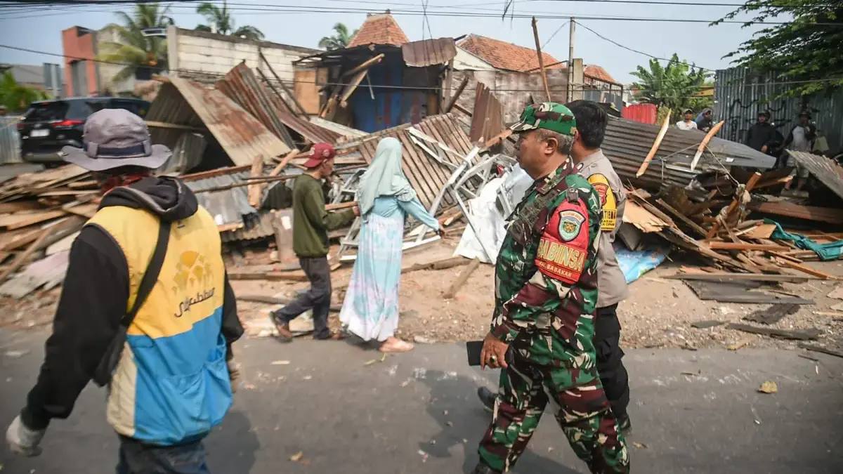 Bangunan liar yang telah dibongkar di Jalan Terusan Pasirkoja, Kota Bandung, Kamis (18/6/2026). Sebanyak 174