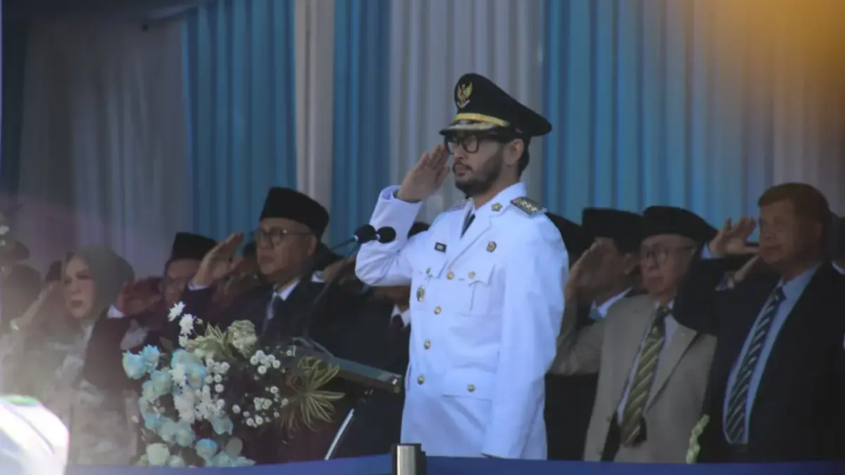 Bupati Bandung Barat Jeje Ritchie Ismail saat memimpin langsung jalannya peringatan HUT Jadi KBB ke-19 di Lapa