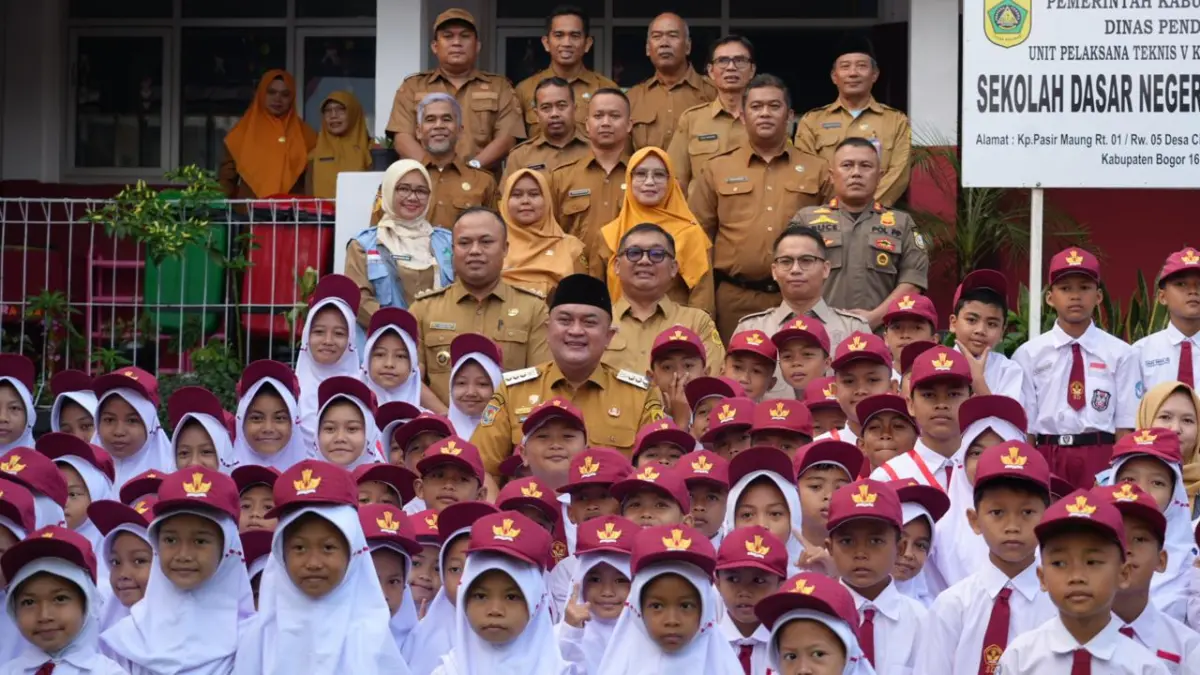 Serap Aspirasi Siswa, Bupati Bogor Maksimalkan Program "Kami Mendengar" Serap Aspirasi Siswa, Bupati Bogor Maksimalkan Program \"Kami Mendengar\"