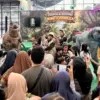 Tenth Avenue Mall Bandung Hadirkan Petualangan Dinosaurus dan Gorila Gratis untuk Keluarga