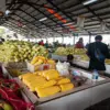 Suasana sepi di pasar sayur Lembang, Bandung Barat. Selasa (23/6). Dok Jabar Ekspres/Suwitno