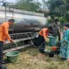 Sebanyak 512 warga di Desa Parakan Muncang Kecamatan Nanggung, Kabupaten Bogor terdampak kekeringan dan krisis