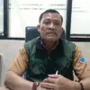 Kepala Bidang SMP Disdik Kota Cimahi, Juli Suprijadi saat diwawancarai Jabar Ekspres soal Revitalisasi Sekolah