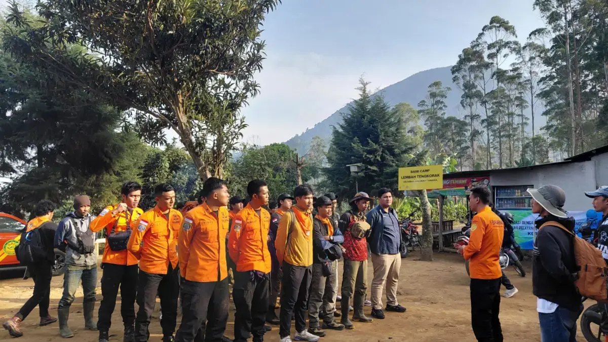 Remaja 15 Tahun Diduga Hilang Tersesat di Lembah Tengkorang Bandung saat Mendaki Seorang Diri 