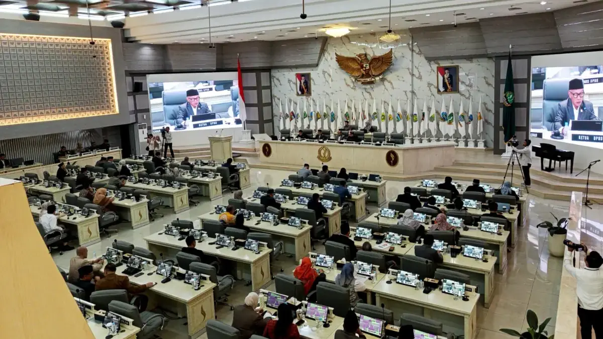 Pimpinan DPRD Jabar Usul Pansus SPMB Digabung dengan Pembahasan Raperda Pendidikan Ilustrasi Rapat Paripurna DPRD Jawa Barat. (son)