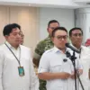 Kepala Staf kepresidenan, Jenderal TNI (Purn.) Prof. Dr. Dudung Abdurachman, usia mengunjungi YTR (29) korban