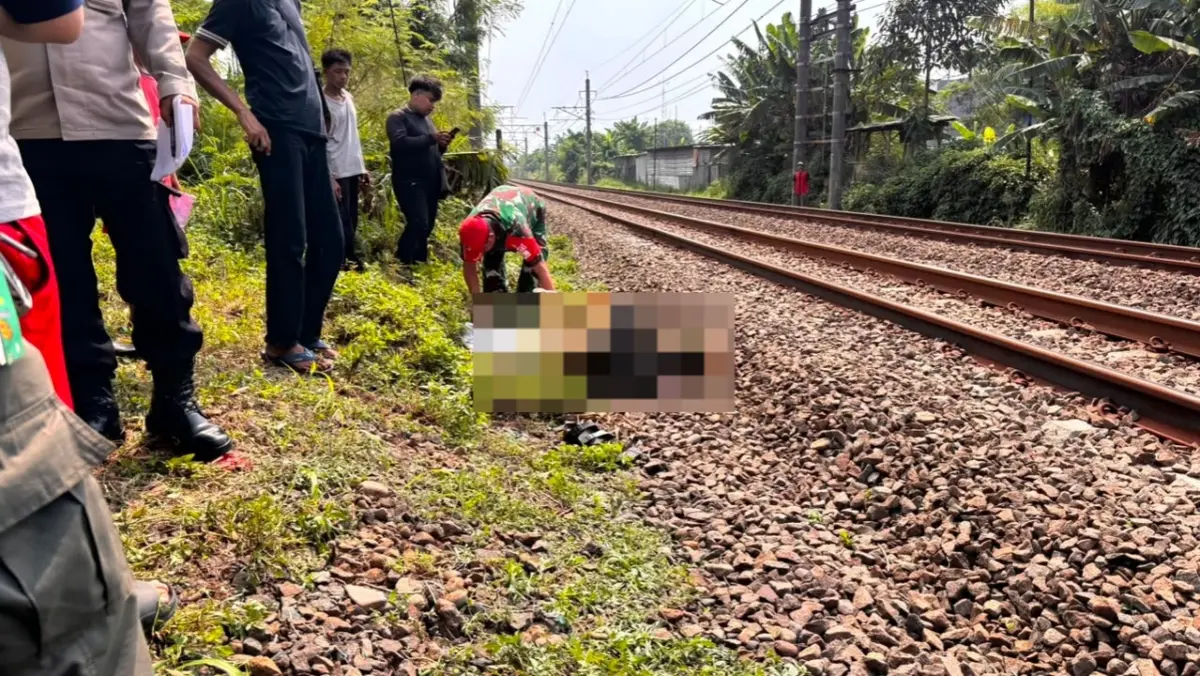 Seorang pria berinisial YS (32), warga Kabupaten Bogor, meninggal dunia setelah tertemper kereta api di jalur