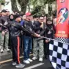 Bupati Ciamis Herdiat Sunarya bersama Kapolres dan Dandim melepas peserta jalan sehat di Alun-Alum Ciamis