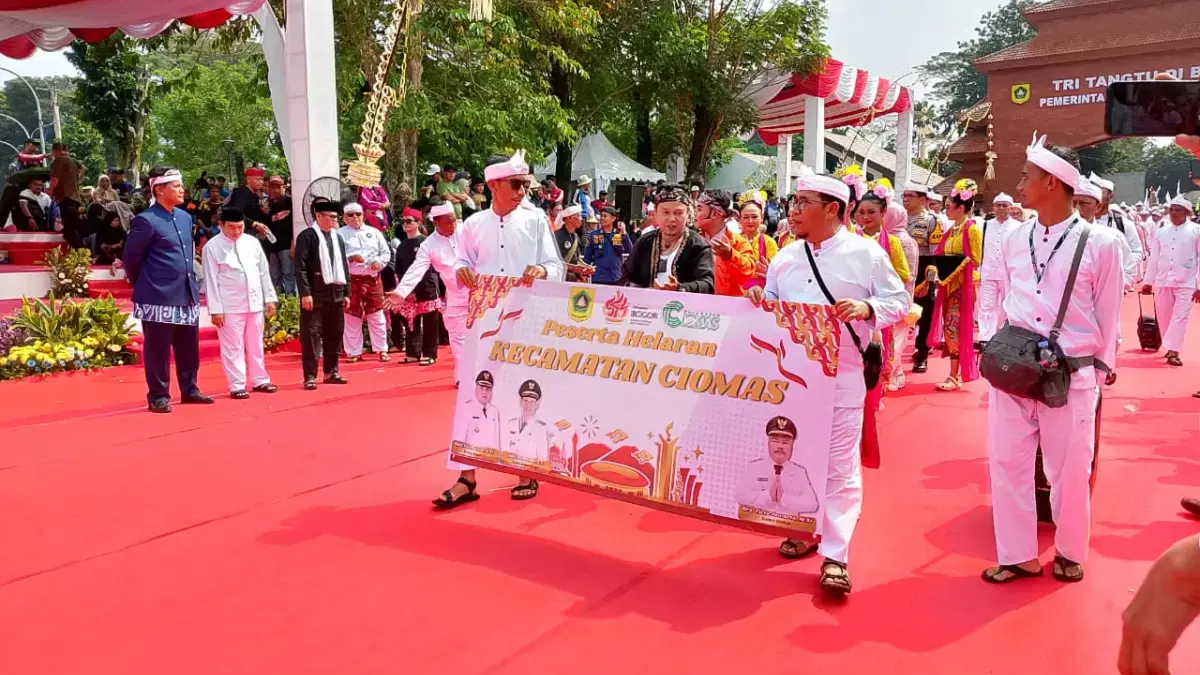 Ribuan warga dari 40 kecamatan, 416 desa, dan 19 kelurahan memadati Lapangan Tegar Beriman, Kabupaten Bogor