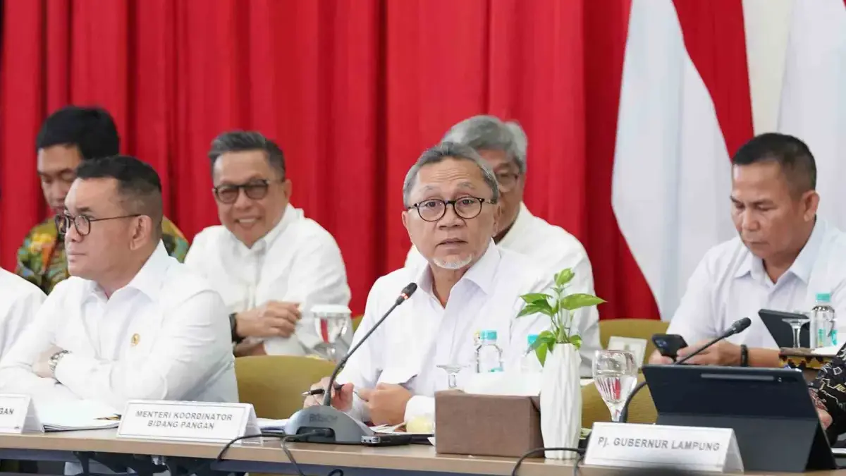 Dapur MBG Membengkak, Zulhas Sebut Pemborosan Anggaran Capai Rp 1 Triliun per Bulan Dapur MBG Membengkak, Zulhas Sebut Pemborosan Anggaran Capai Rp 1 Triliun per Bulan