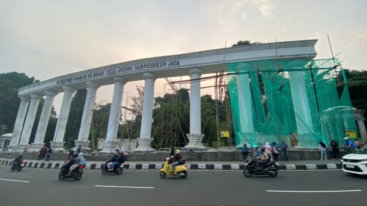 Ikon Kota Bogor 'Tepas Lawang Salapan' Jalani Pemeliharaan Bangunan hingga Agustus 2026 Tepas Lawang Salapan di Jalan Otto Iskandardinata atau di wilayah Sistem Satu Arah (SSA) depan Tugu Kujang, Ke