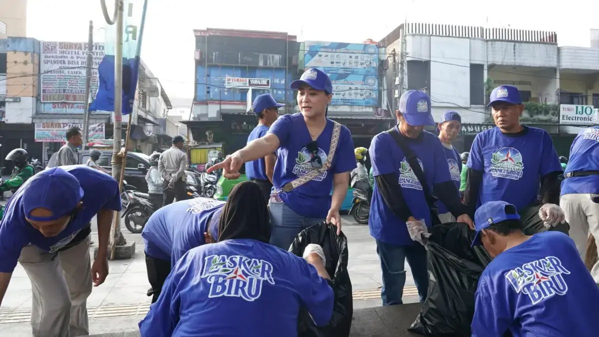 Demokrat Kota Bogor Turun ke Alun-Alun, Ajak Warga Jaga Kebersihan Lewat Gerakan Langit Biru Indonesia Asri