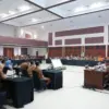 Rapat koordinasi dan evaluasi kinerja pemerintah daerah di Gedung Moh Toha, Soreang, Senin (20/7/2026). Foto D