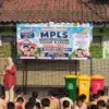 Kepala Dinas Lingkungan Hidup (DLH) Kota Cimahi, Chanifah Listyarini saat Memberikan Sosialisasi Edukasi Penge