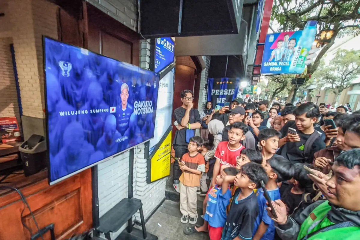Resmi! Persib Rekrut Ragnar Oratmangoen dan Gakuto Notsuda untuk Musim 2026/2027 – jabarekspres.com