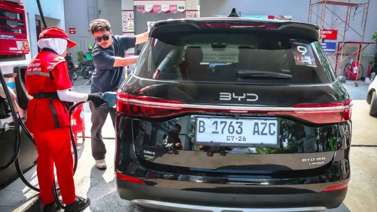 Gesit dan Super Irit, BYD M6 DM PHEV Kuasai Tanjakan Ciater-Lembang BYD M6 DM PHEV