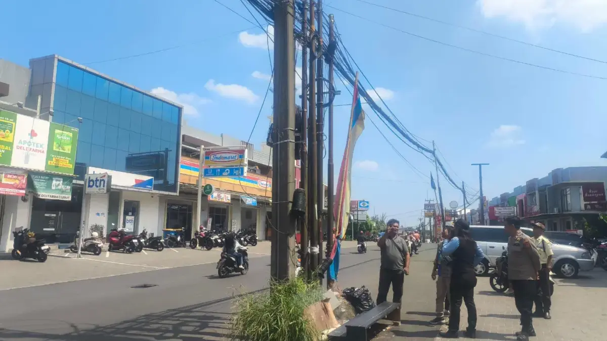 Teknisi Internet Tersetrum Saat Pasang Kabel di Sukaraja, Alami Luka Bakar Ringan