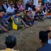 Usai Blokade Jalan dan Bakar Ban, Bupati Temui Warga dan Pastikan Ruas Cibongas Masuk CCO