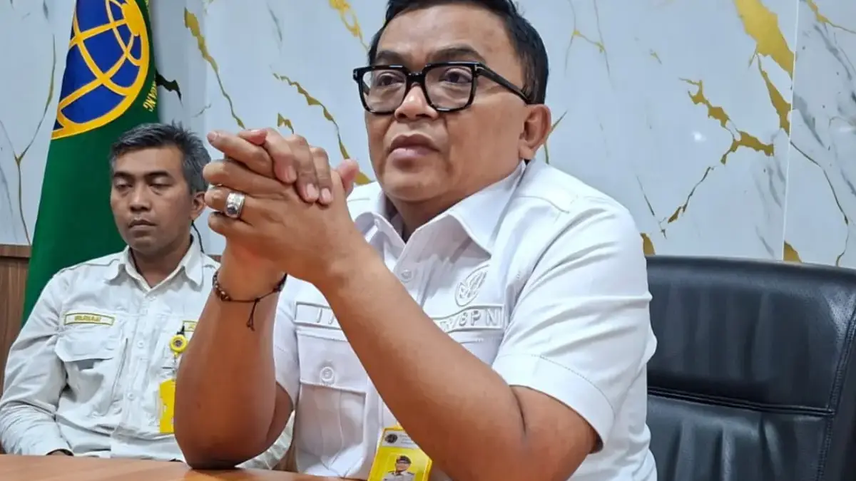 Lahan Sawah di Kabupaten Bandung Bakal Dikunci Permanen, BPN: Pengembang Wajib Ganti Sebelum Bangun Perumahan Kepala Kantor Pertanahan ATR/BPN Kabupaten Bandung, Iim Rohiman saat ditemui. Foto Agni Ilman Darmawan