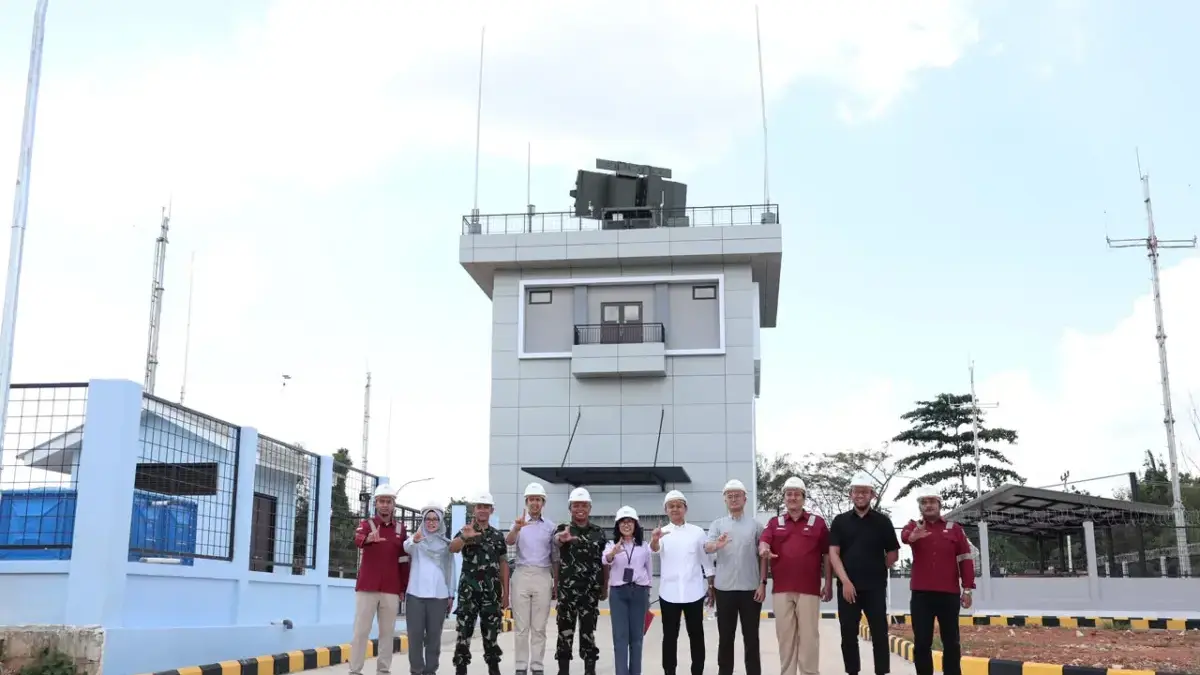 Sistem Radar Terbaru Len Siap Dukung Kesiapsiagaan Pertahanan Udara Nasional PT Len Industri (Persero) menerima kunjungan PT Pemeringkat Efek Indonesia (Pefindo) sebagai bagian dari kegia