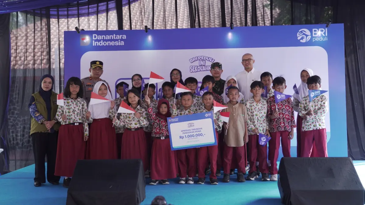 Rajut Mimpi Generasi Emas: BRI Peduli \"Ini Sekolahku\" Sentuh Dua Sekolah Dasar di Kota Bandung